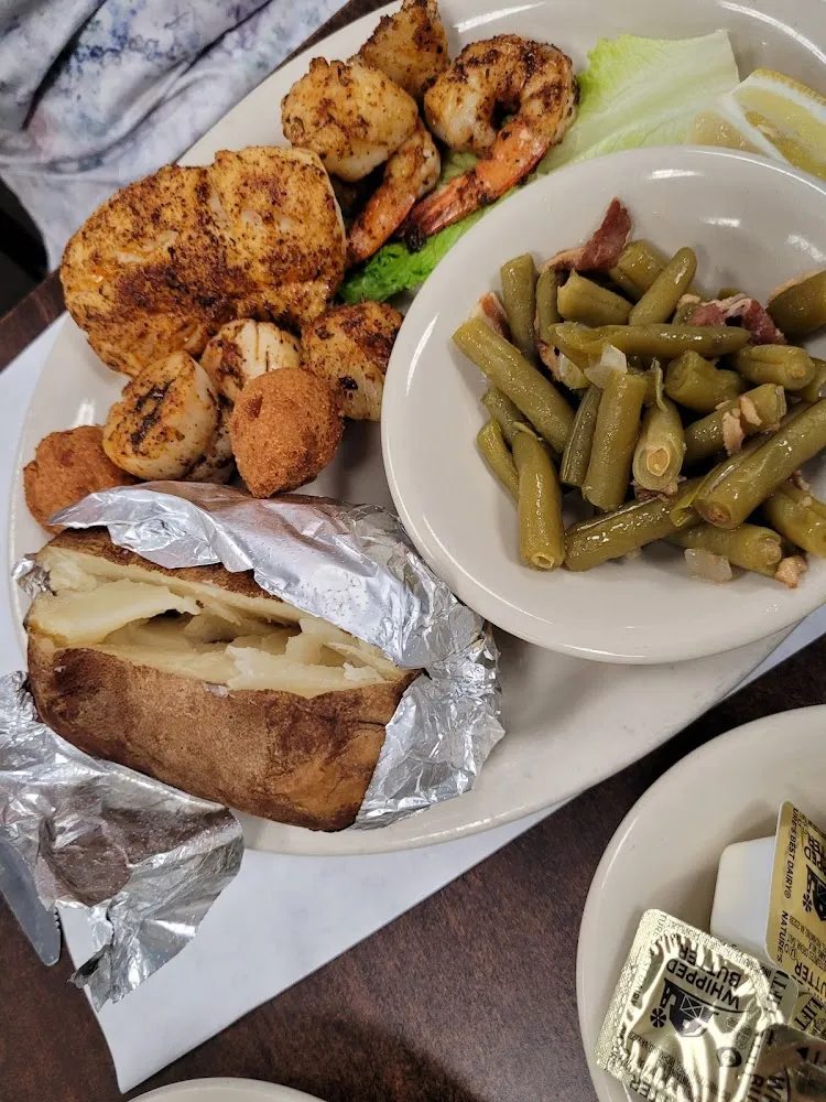 Blackened Captain's Platter