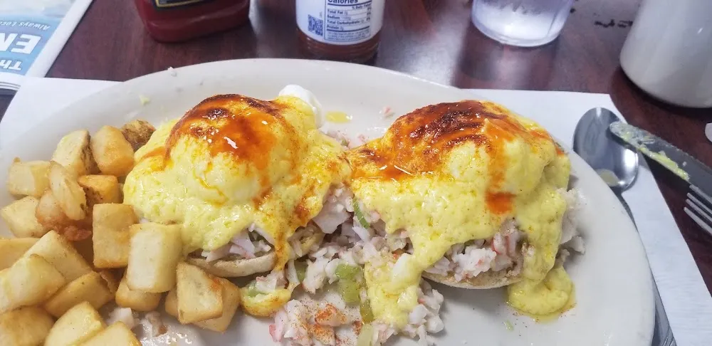 Crab Benedict